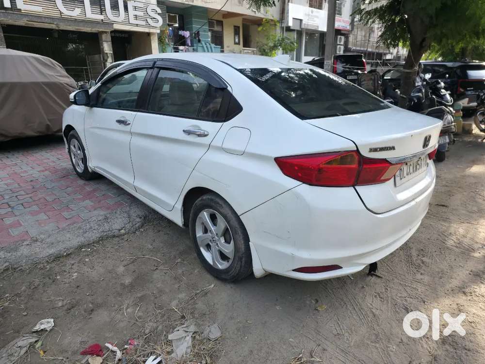Honda City V Mt 2015 Cng On Papers