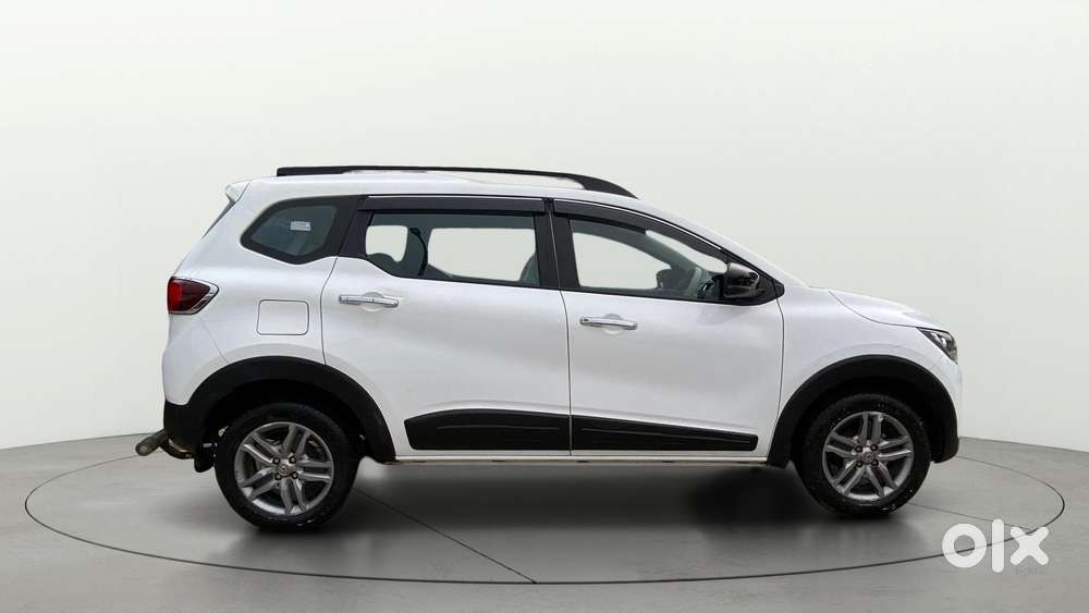Renault Triber Rxz, 2024, Petrol