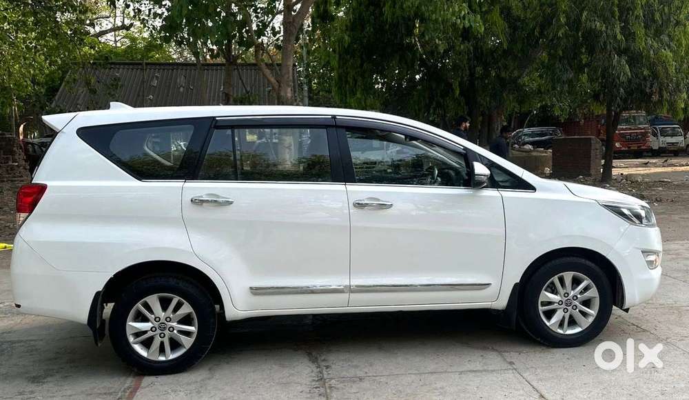 Toyota Innova Crysta 2.4 G Mt, 2019, Diesel
