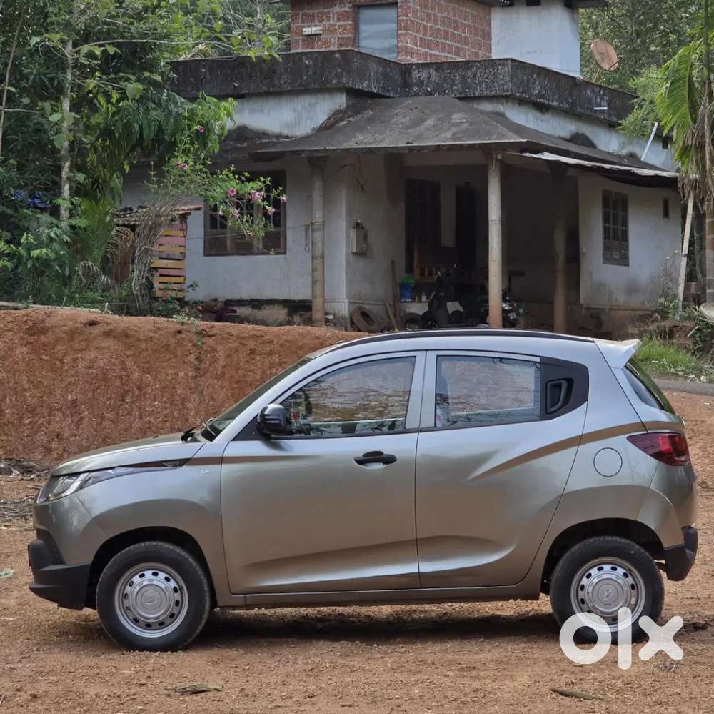 Mahindra Kuv 100 2016 Petrol Well Maintained
