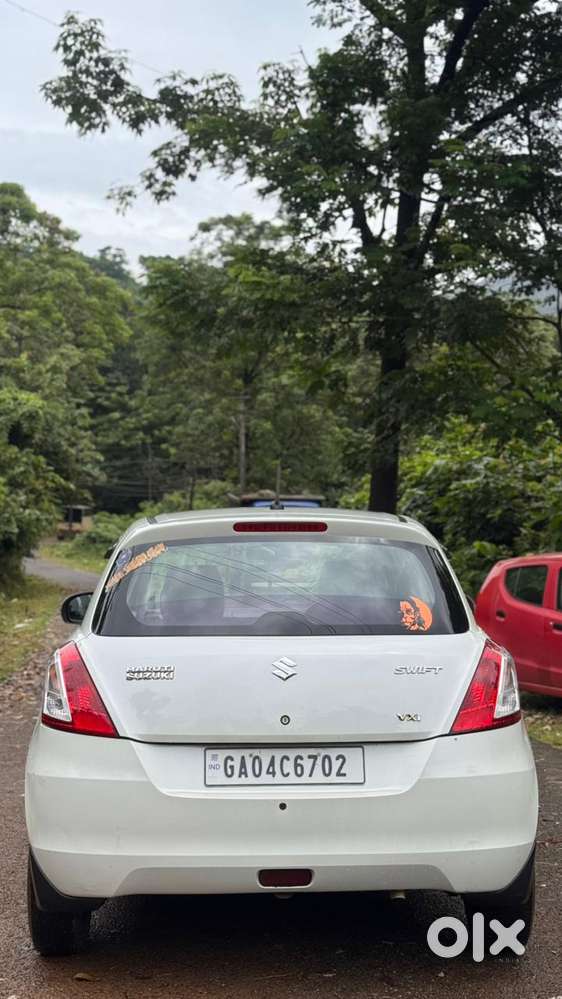 Maruti Suzuki Swift Vxi + Manual, 2013, Petrol