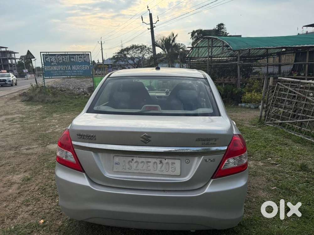 Maruti Suzuki Swift Dzire 2017 Petrol Good Condition One Handle Car