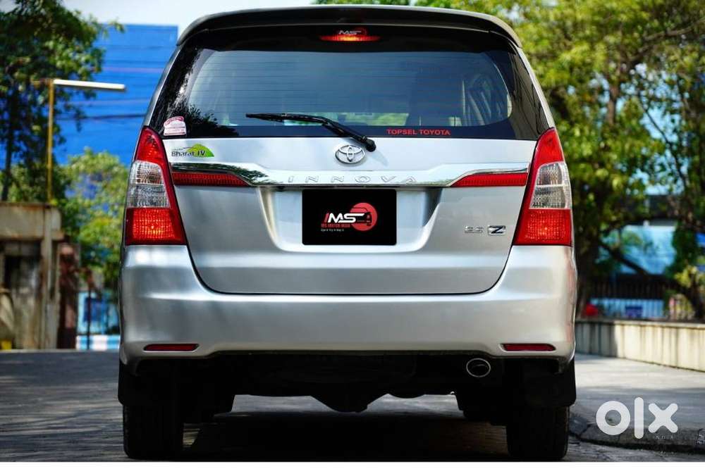 Toyota Innova 2.5 Z Diesel 7 Seater Bs Iv, 2015, Diesel