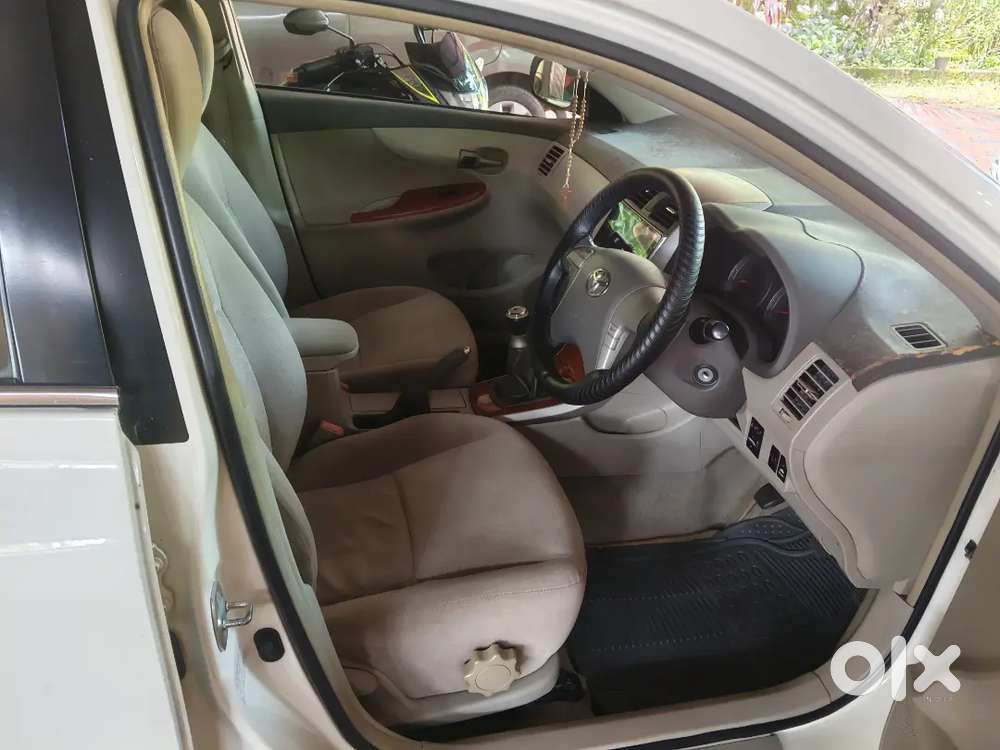 Toyota Corolla Altis 1.8g 2010
