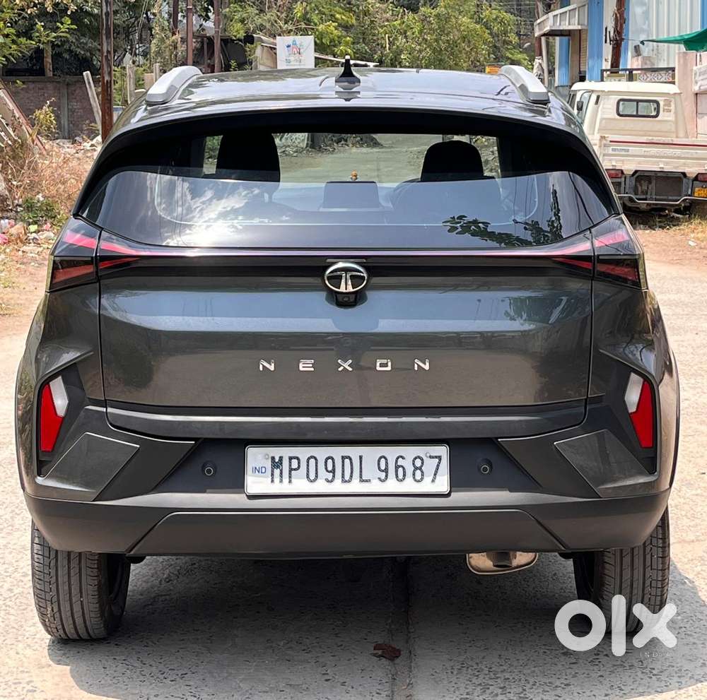 Tata Nexon Pure Plus (s) Petrol Amt, 2024, Petrol