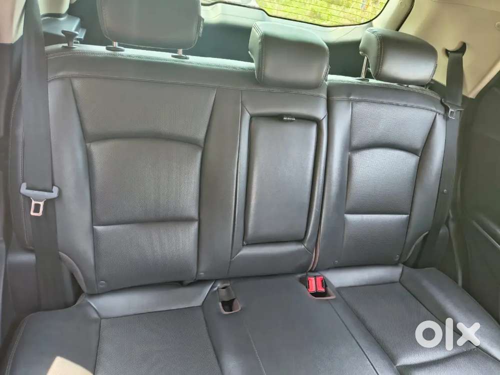 Mahindra Xuv300 2024 Petrol 62000 Km Driven