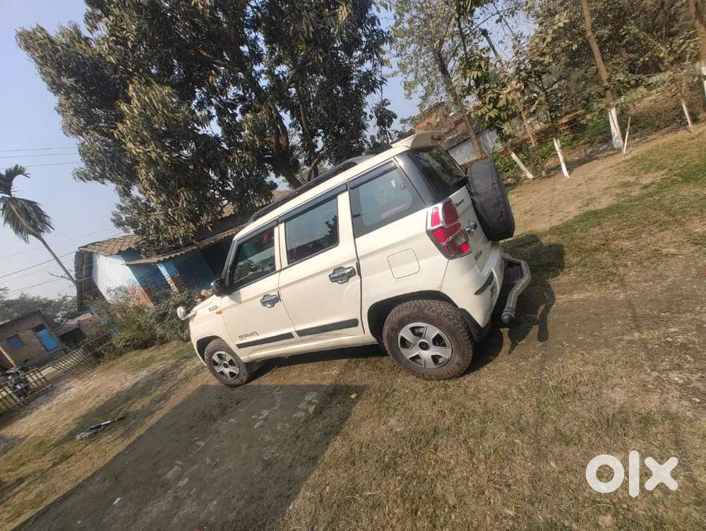 Mahindra Tuv 300 2017 Diesel Well Maintained