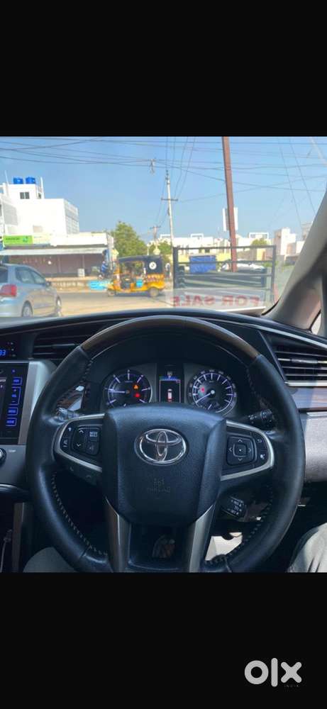 Toyota Innova Crysta Diesel 2016