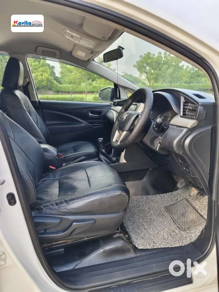 Toyota Innova Crysta [2020-ongoing] 2.4 Gx 8 Str, 2019, Diesel