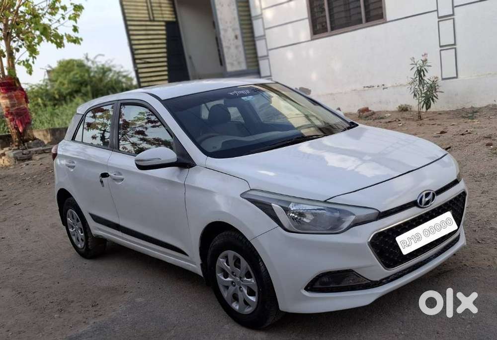Hyundai Elite I20 Sportz (o) 1.4, 2016, Diesel