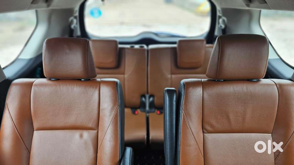 Toyota Innova Crysta 2.8z Automatic, 2016, Diesel