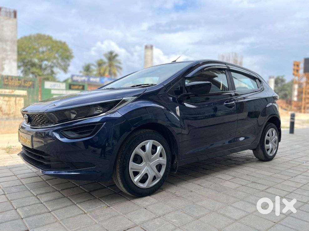 Tata Altroz 1.2 Xm Plus, 2023, Petrol