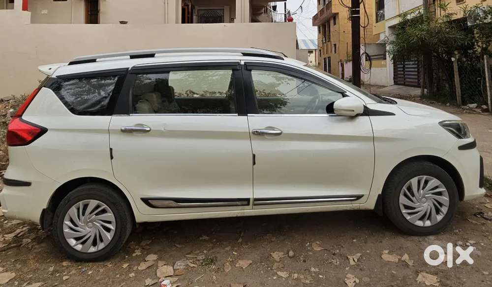 शानदार कंडीशन में Maruti Ertiga Vxi