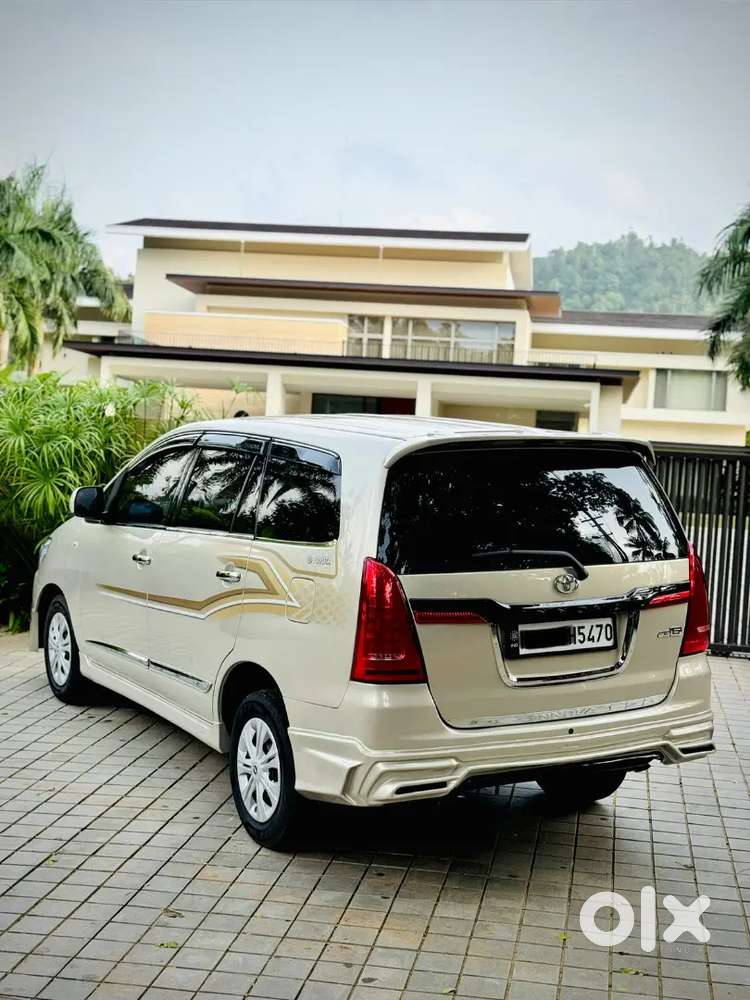 Toyota Innova 2.5 G Diesel 2014