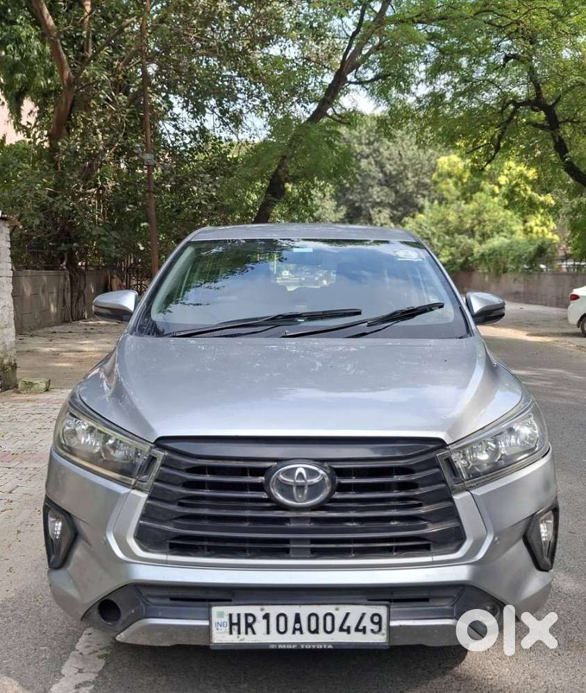 Toyota Innova Crysta 2.4 G Mt, 2022, Petrol