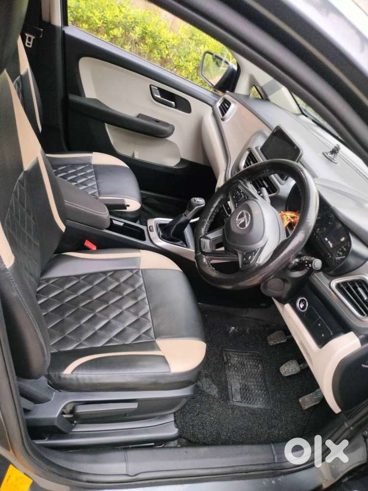 Tata Altroz Xza Plus (o) (s), 2021, Petrol