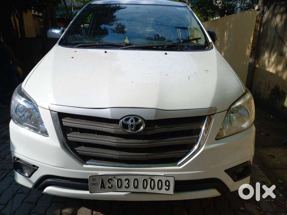 Toyota Innova 2.5 G (diesel) 8 Seater, 2015, Diesel