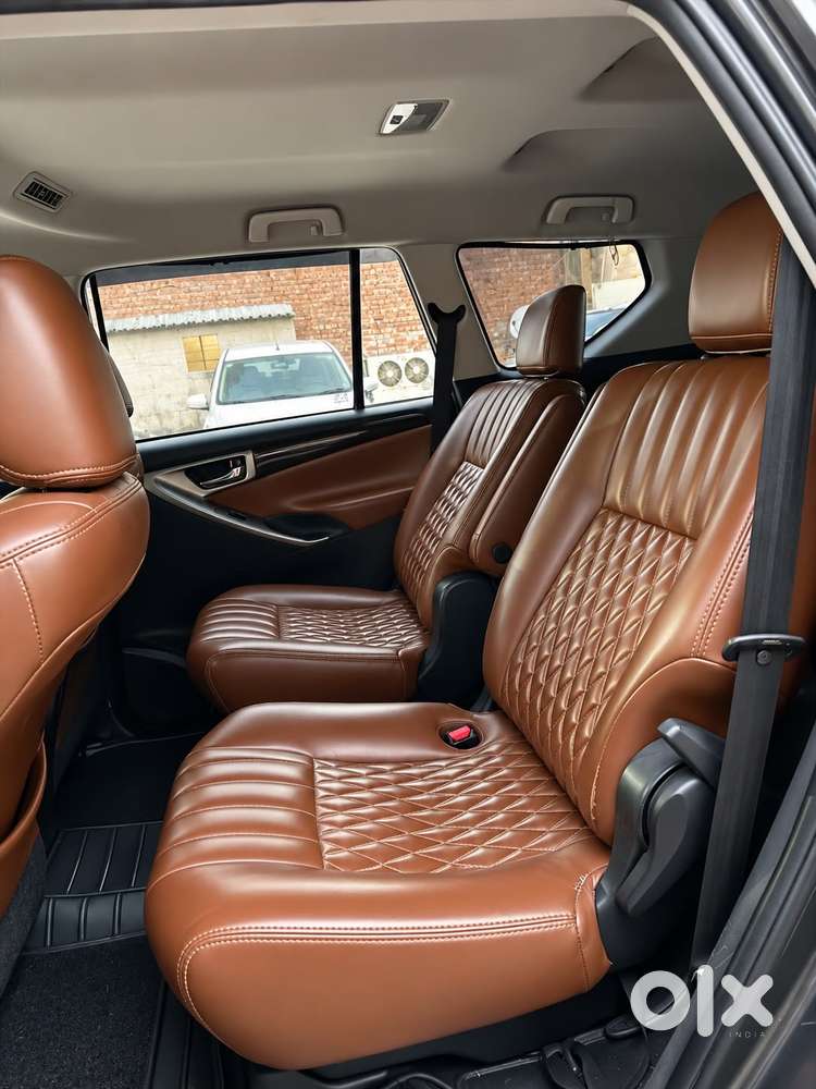 Toyota Innova Crysta [2020-ongoing] 2.7 Gx At 7 Str, 2022, Petrol