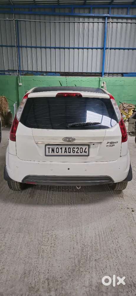 Ford Figo Zxi Petrol 2011