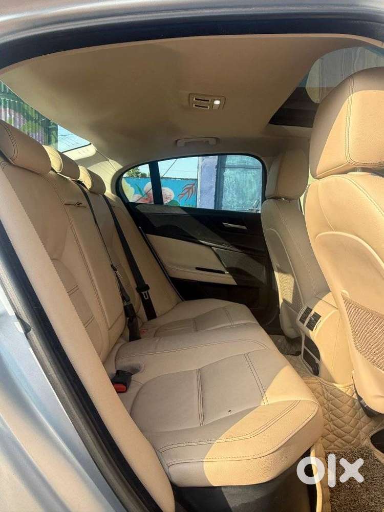 Jaguar Xe 2.0l Diesel Pure, 2018, Diesel