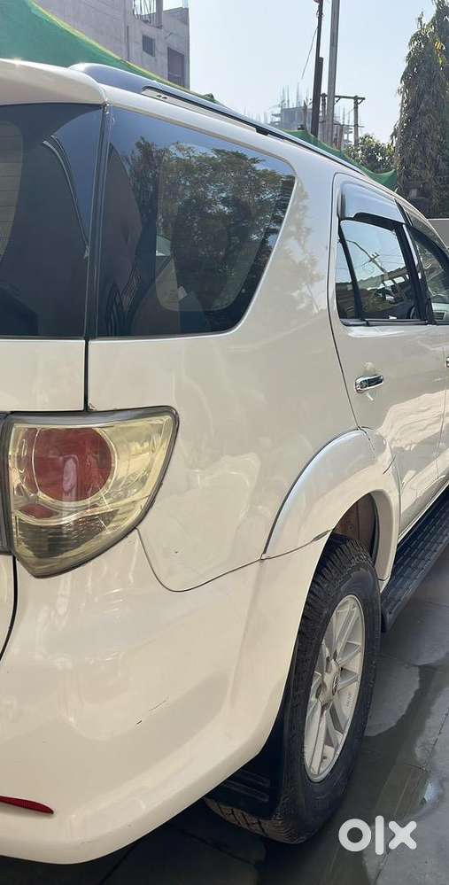 Single Owner Toyota Fortuner 4x4 Mt