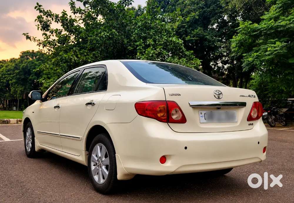 Toyota Corolla Altis 1.8 Petrol &ndash; 2010  1st Owner  Chandigarh