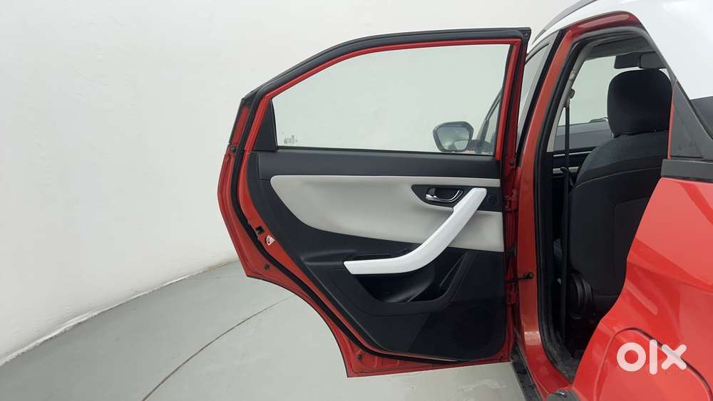 Tata Nexon Creative 1.5 Revotorq Diesel 6amt Dt, 2023, Diesel