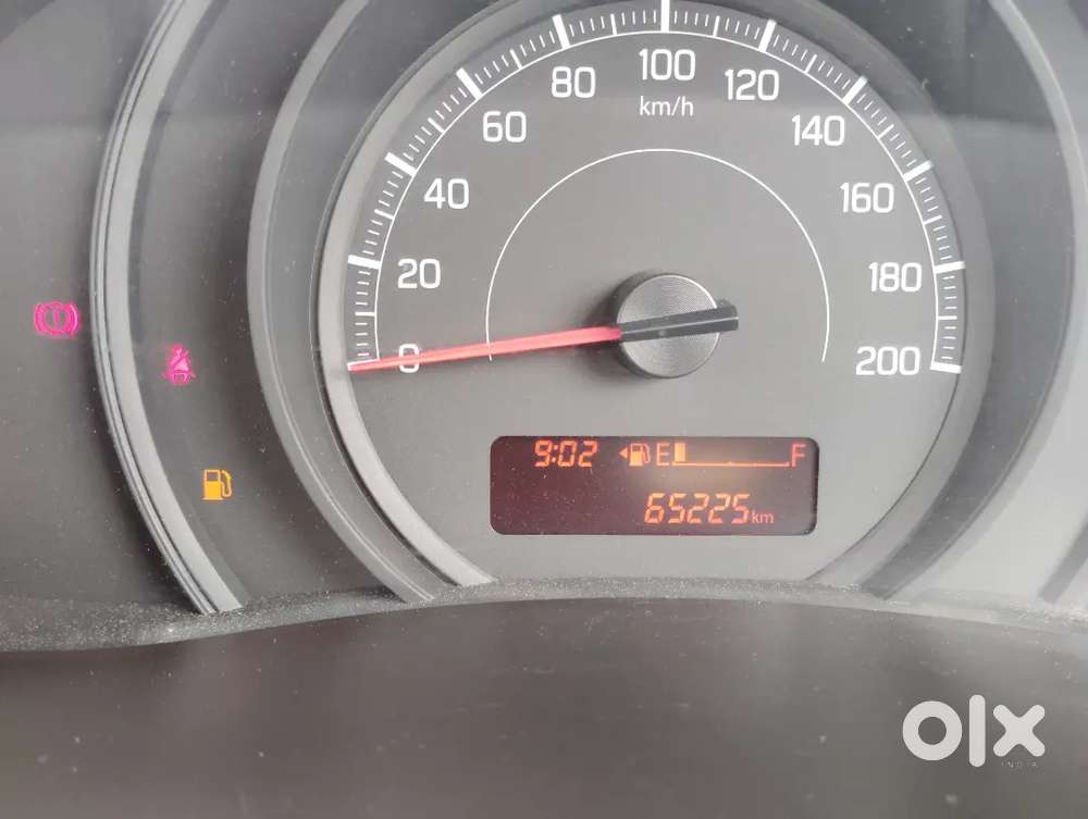 Maruti Suzuki Swift 2021 Petrol 65000 Km Driven