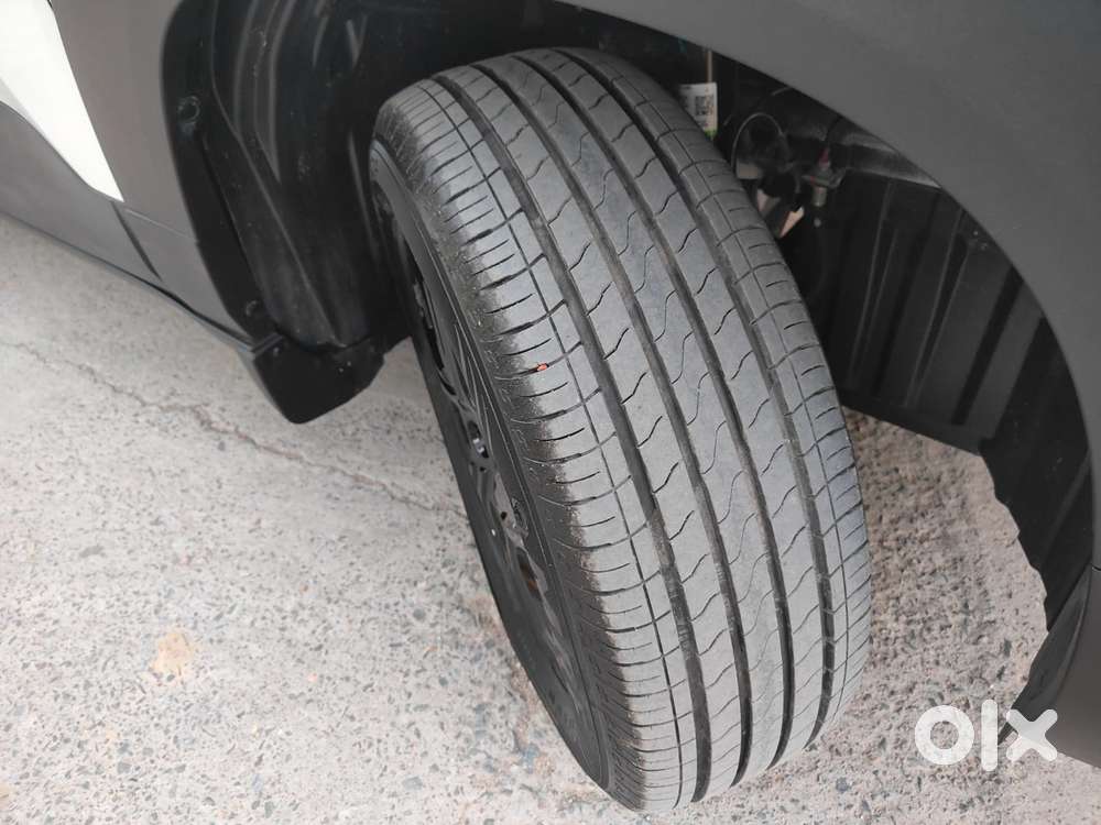 Maruti Suzuki Brezza 1.5 Zxi Plus Smart Hybrid, 2022, Petrol