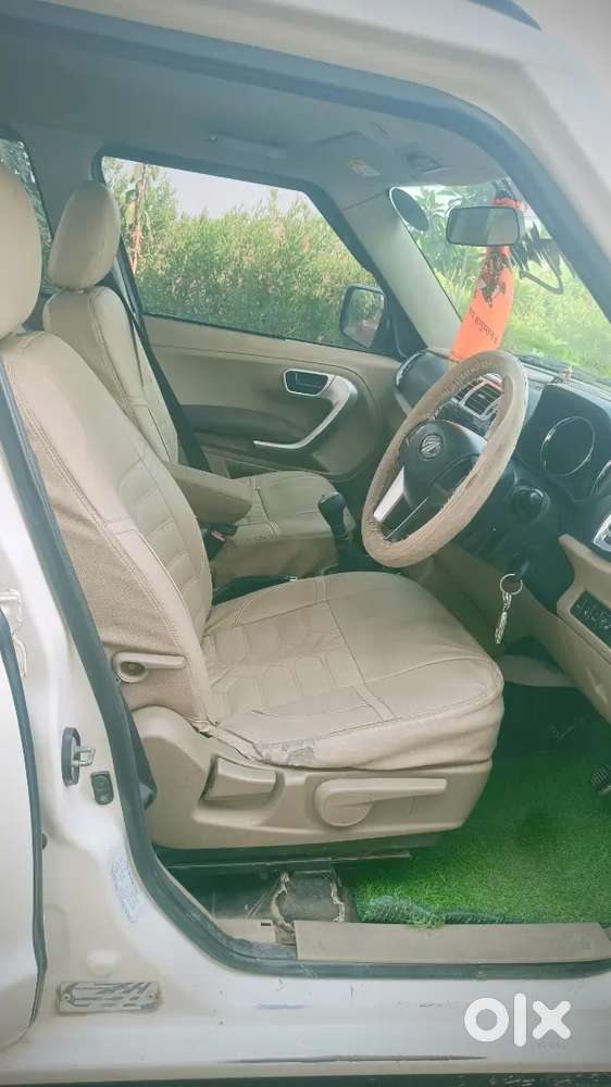 Mahindra Tuv 300 2017
