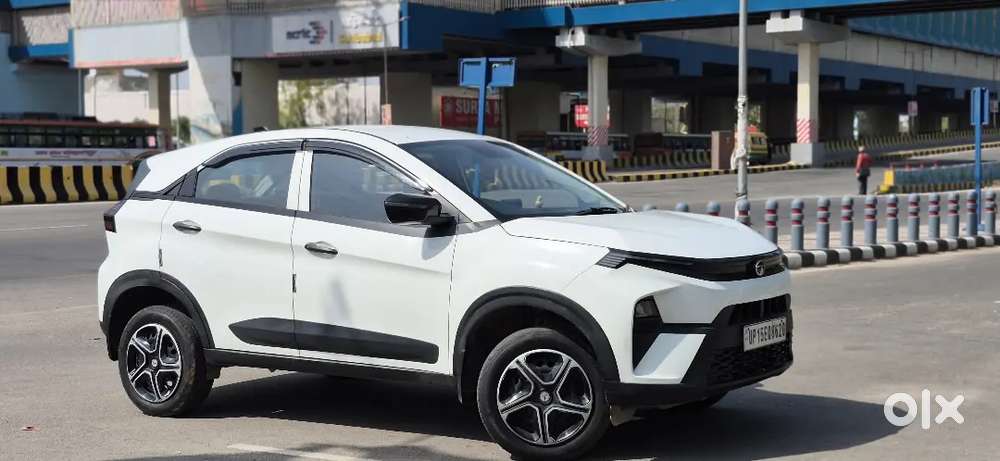 Tata Nexon 2024 Petrol Well Maintained