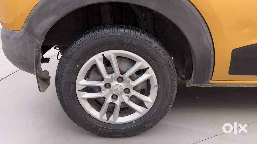 Renault Triber Rxl, 2021, Petrol