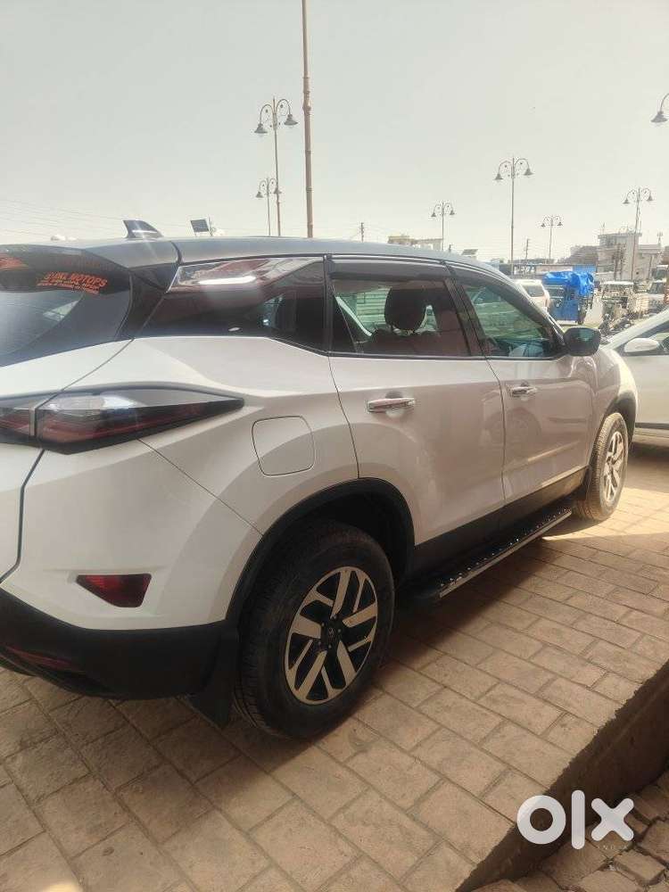 Tata Harrier 2.0 Xza Sunroof Dual Tone, 2021