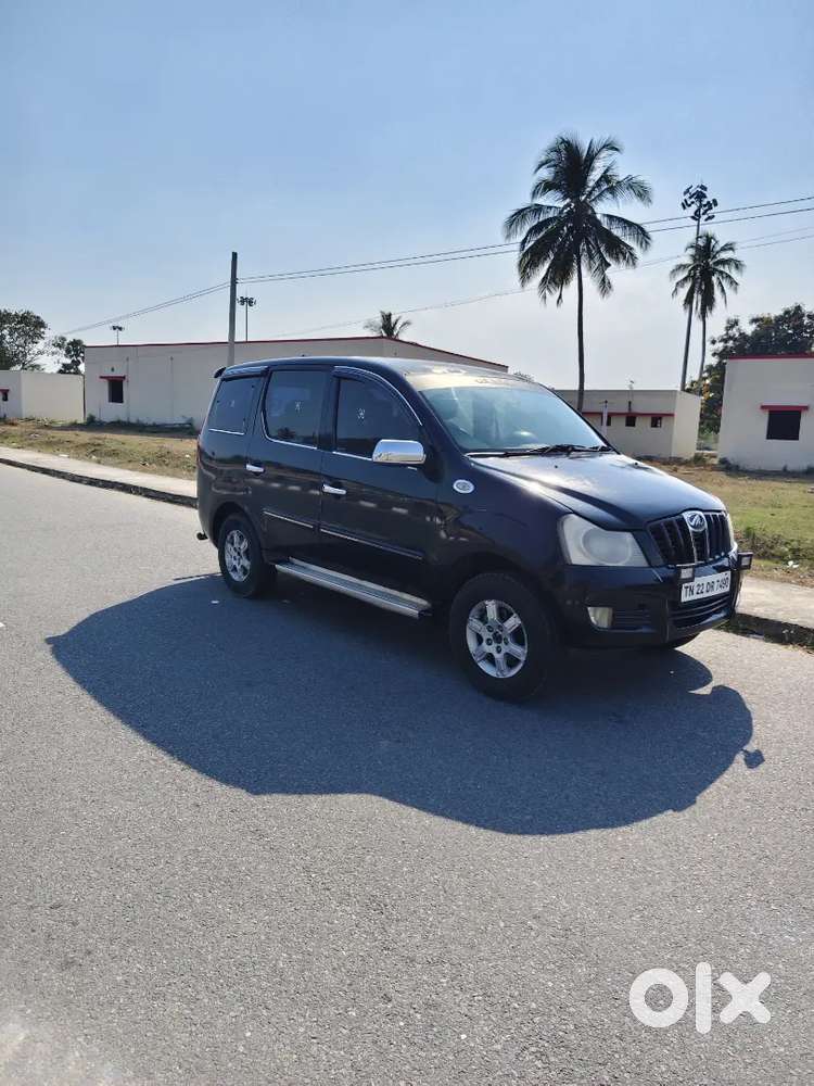 Mahindra Xylo 2011