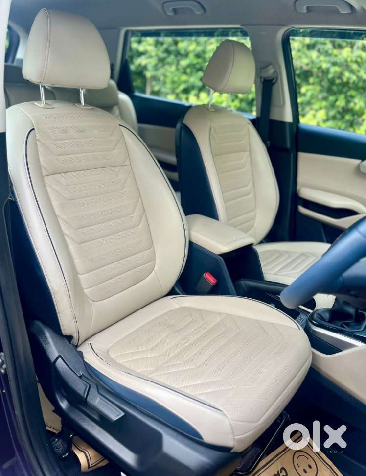 Kia Carens 1.4 Luxury 7 Str, 2022, Petrol