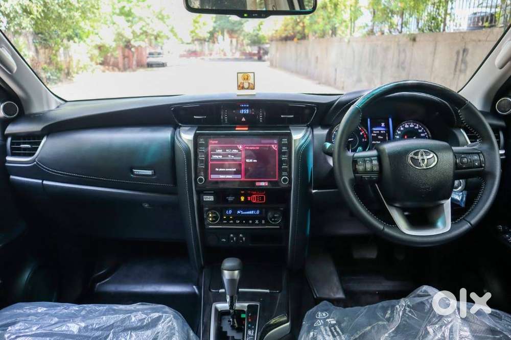 Toyota Fortuner 4x2 At 2.7 Petrol, 2025, Petrol