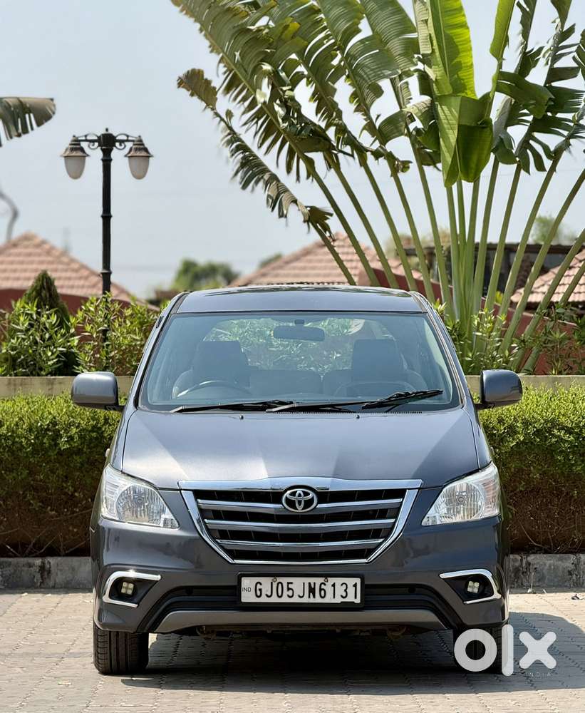 Toyota Innova 2.5 G (diesel) 8 Seater Bs Iv, 2016, Diesel