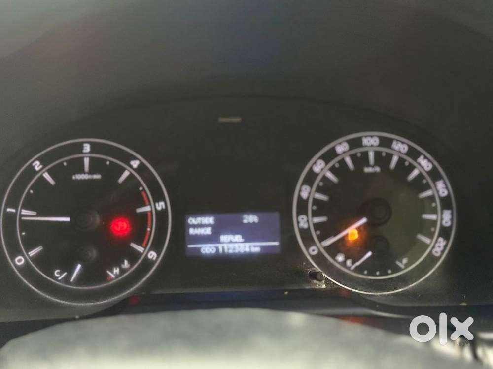 Toyota Innova Crysta 2.4 Gx Mt 8s, 2017, Diesel