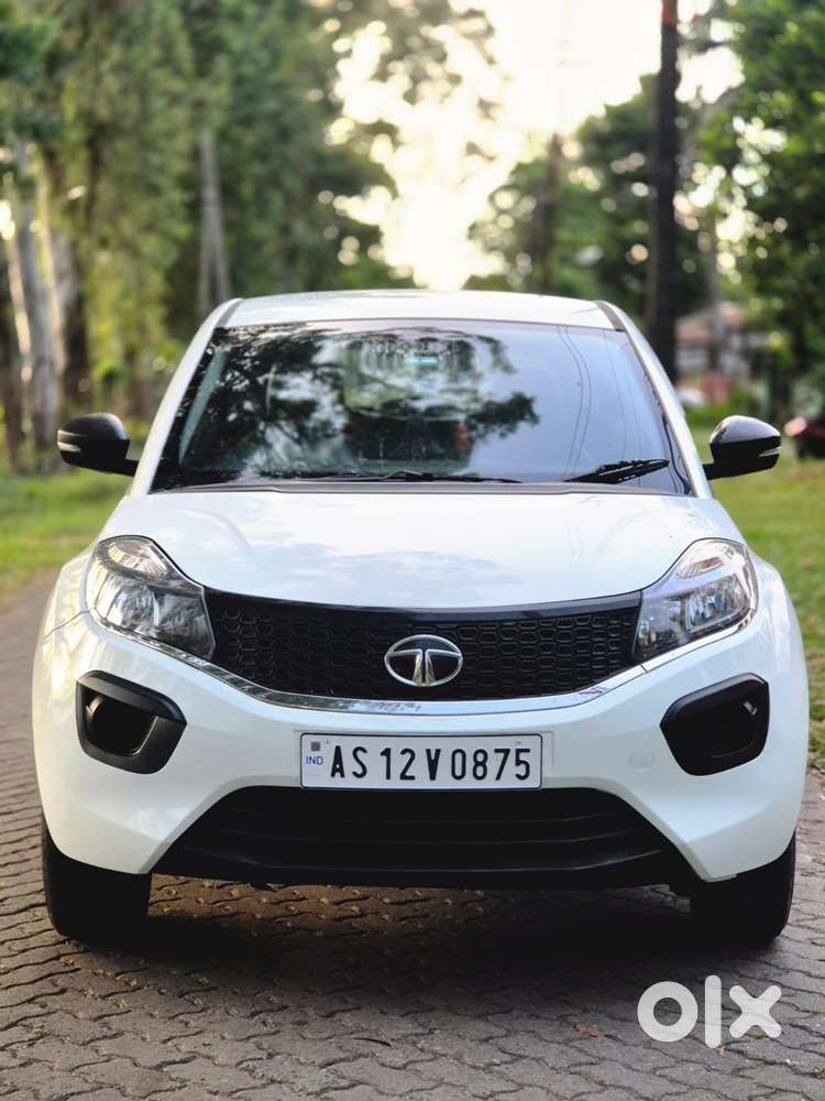 Tata Nexon 1.2 Revotron Xm (s), 2018, Petrol