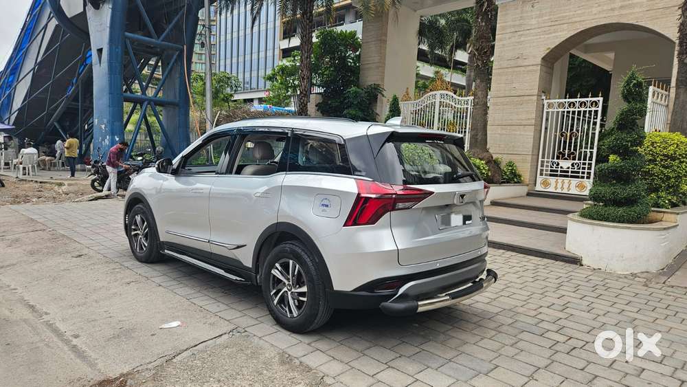 Mahindra Xuv700 2.0 Ax 5 Petrol Mt 7 Str, 2022, Petrol