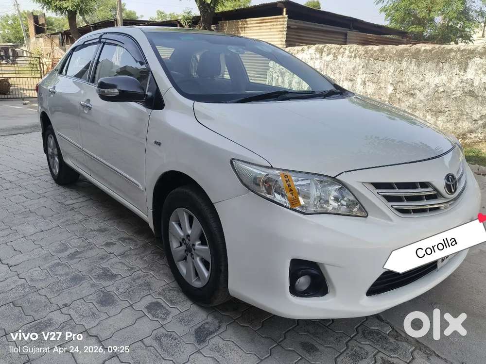Toyota Corolla Altis 2011 Petrol 106000 Km Driven Second Owner