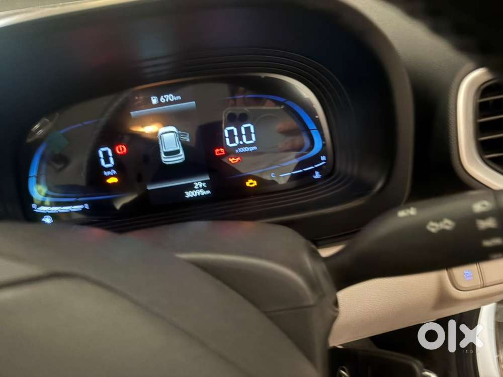 Hyundai Venue Petrol 2022