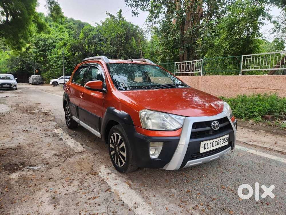 Toyota Etios Cross 1.2l G, 2016, Petrol