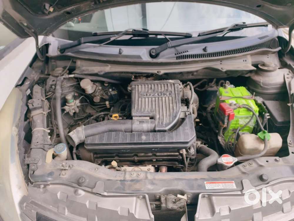 Maruti Suzuki Swift Vxi, 2013, Petrol