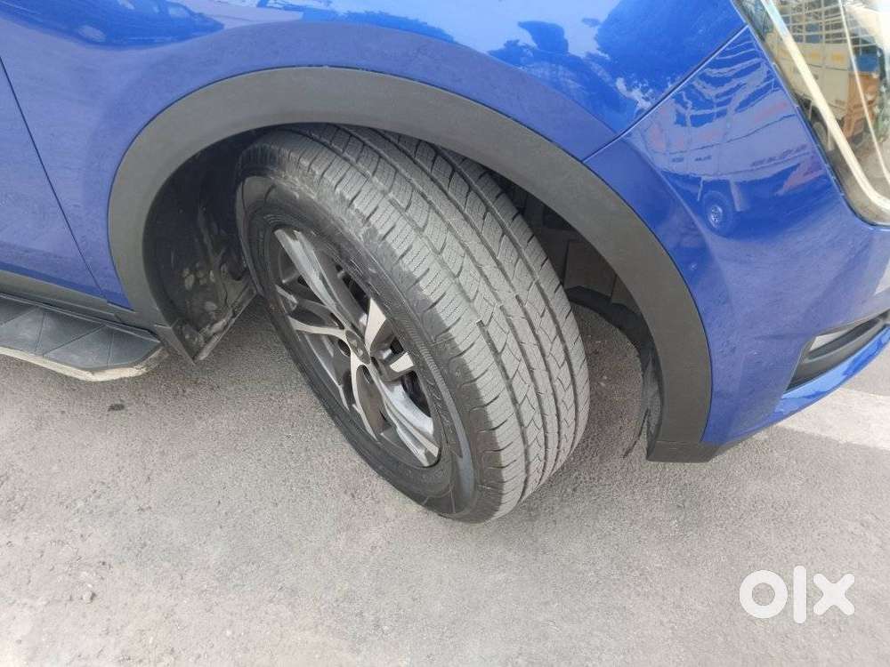 Mahindra Xuv700 2.0 Ax 5 Petrol Mt 7 Str, 2022, Petrol