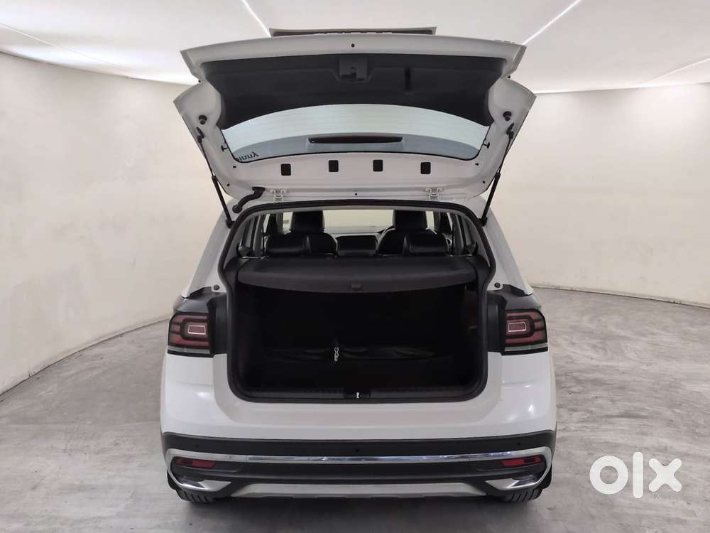 Volkswagen Taigun 1.0 Tsi Highline At, 2022, Petrol