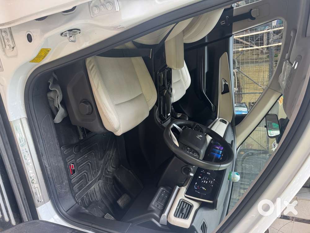 2024 Xuv 700 Ax7 At