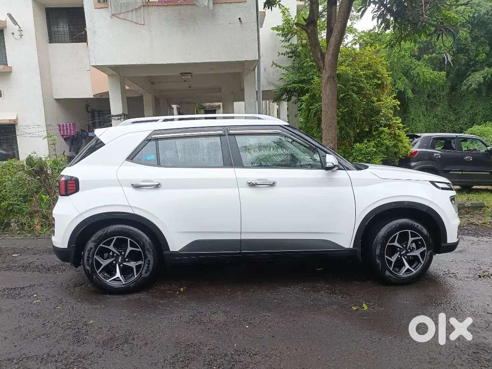 Hyundai Venue Petrol Sx 2023