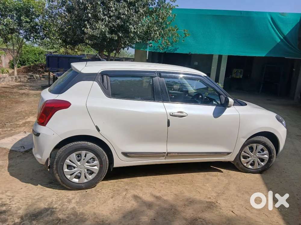Maruti Suzuki Swift Vxi 2024