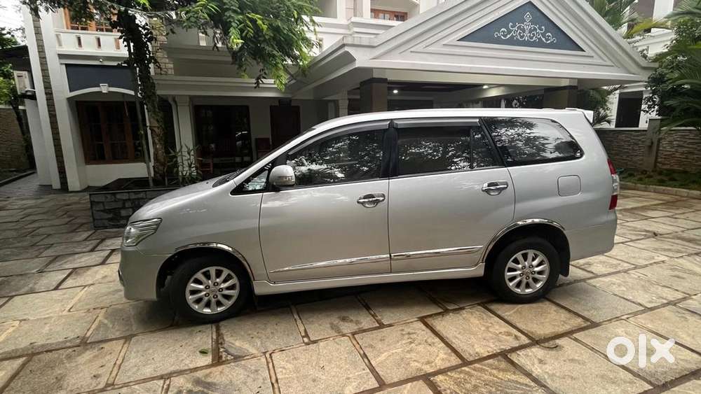 Toyota Innova Diesel 2014